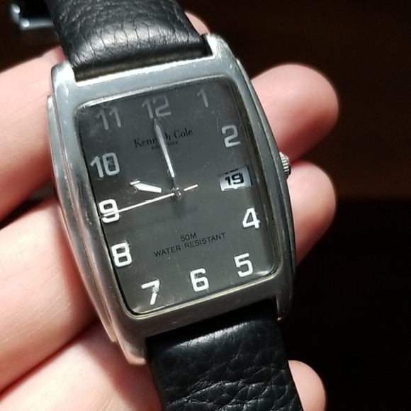 Men's Kenneth Cole watch - Picture 5 of 5